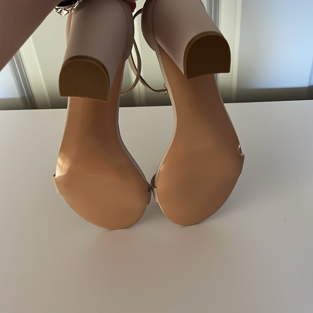 Block Heels - Picture 4 of 5